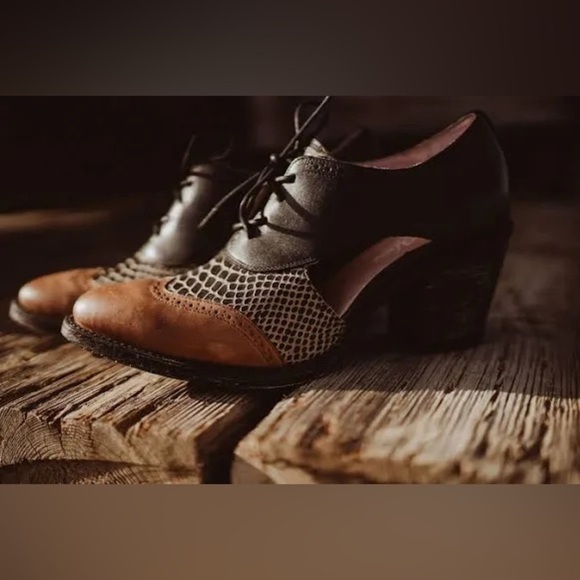 Miss Macie Wing & A Prayer Booties Size 7.5 - Picture 11 of 11